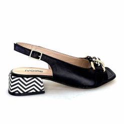 Ivoire0352 Ivoire K254 Lena Cucita Cuir Noir Sandales