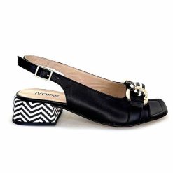 Ivoire0352 Ivoire K254 Lena Cucita Cuir Noir Sandales