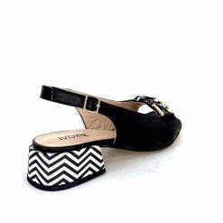 Ivoire0352 Ivoire K254 Lena Cucita Cuir Noir Sandales