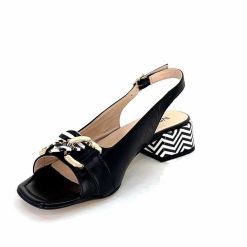 Ivoire0352 Ivoire K254 Lena Cucita Cuir Noir Sandales